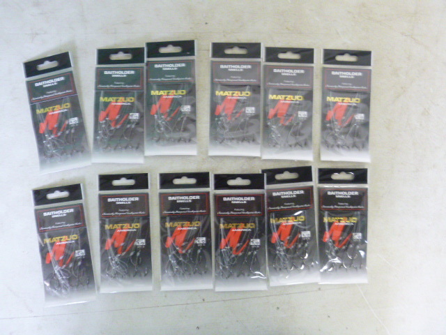 lot 398 image: 12 Packs of Matzuo Baitholders