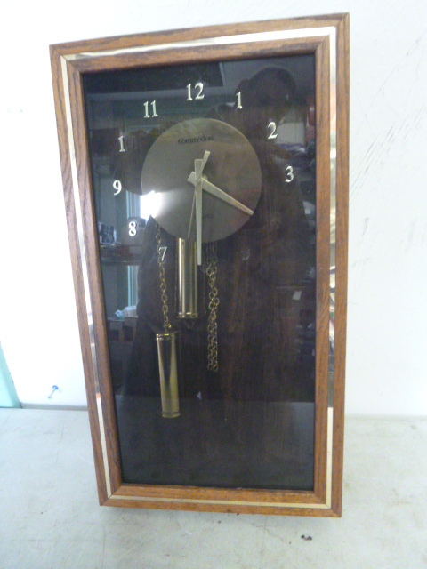 lot 433 image: Commodore Wall Clock