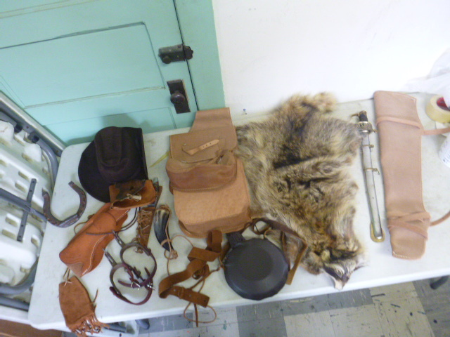 lot 441 image: Miscellaneous Western Dcor