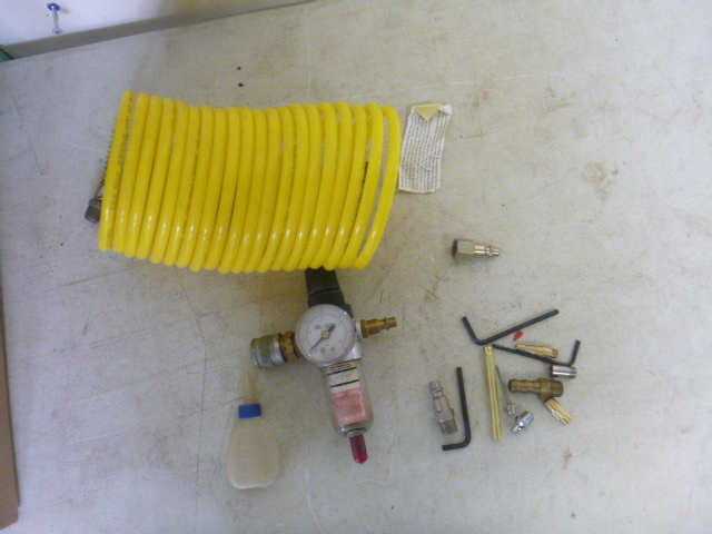 lot 460 image: Miscellaneous Air Tool Items