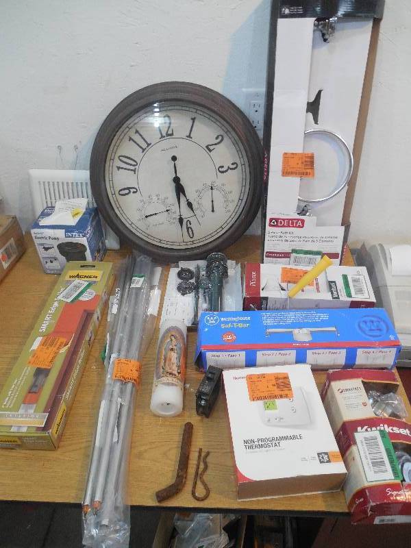 lot 25 image: MISC. LOT OF HARDWARE AND HOUSEHOLD ITEMS