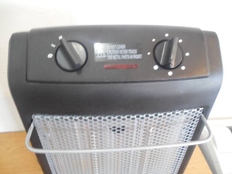 lot 40 image: Ecotronic 1500-Watt 2-Element Infrared Electric Portable Heater