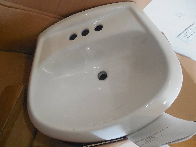 Petite Aragon Pedestal Sink - Standard Pedestal Sink