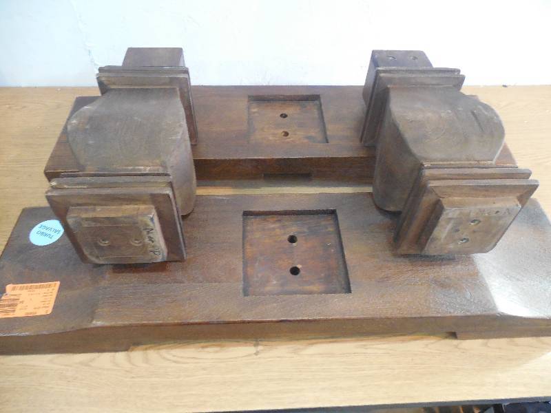 lot 57 image: HEAVY DUTY WOOD LEGS