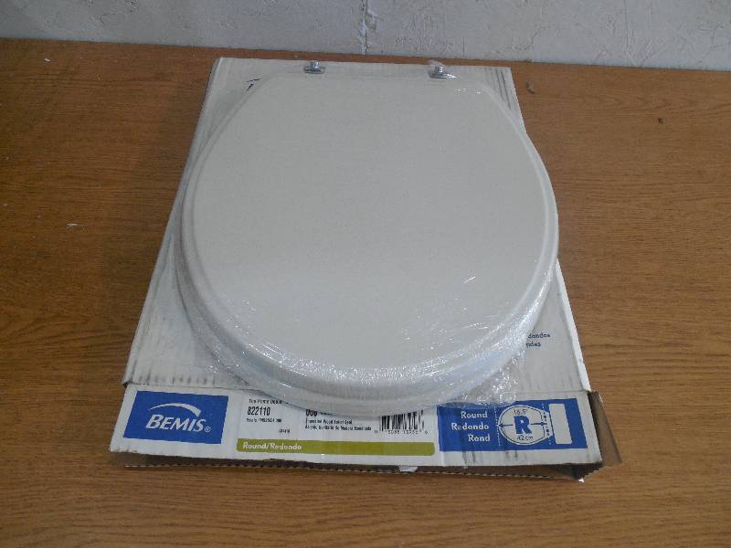 lot 62 image: BEMIS STA-TITE Round Closed Front Toilet Seat in White