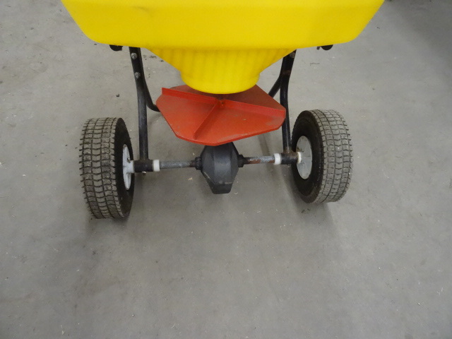 lot 8 image: Snow ex side walk salt spreader. Poly tub. SP-65 Good shape