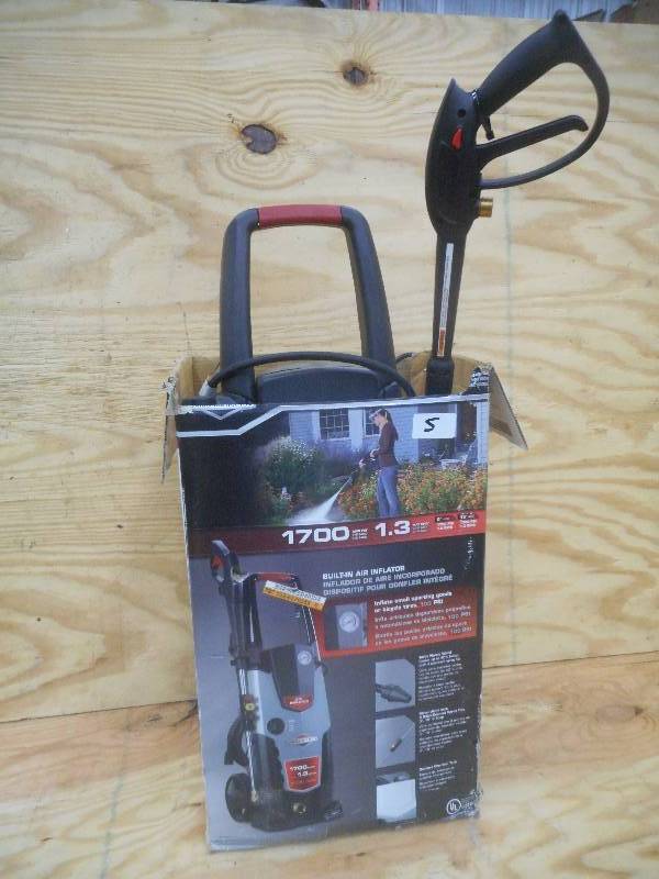 New Briggs & Stratton 1700PSI Elect...