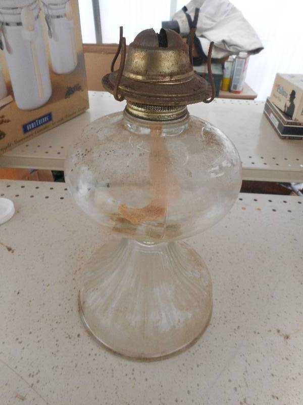 ANTIQUE OIL LAMP