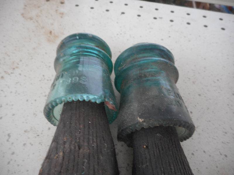 ANTIQUE INSULATORS