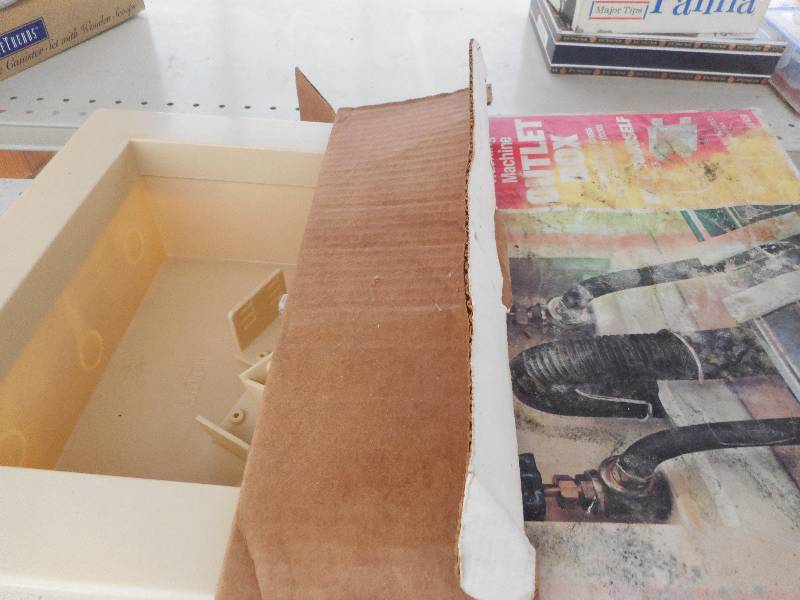 WASHING MACHINE OUTLET BOX