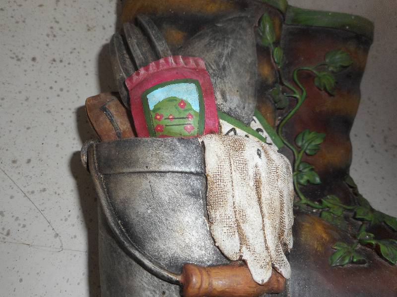 BOOT WALL HANGING PLANTER