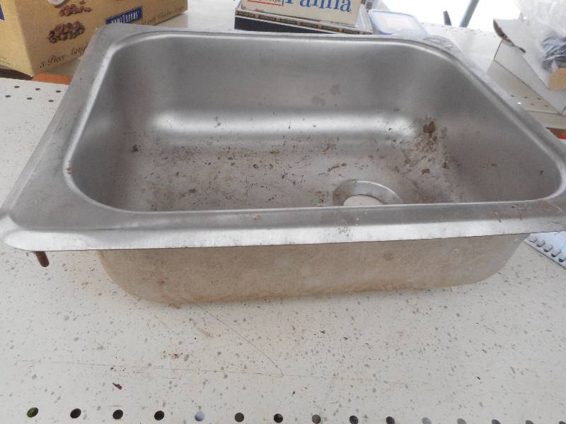 STAINLESS SINK