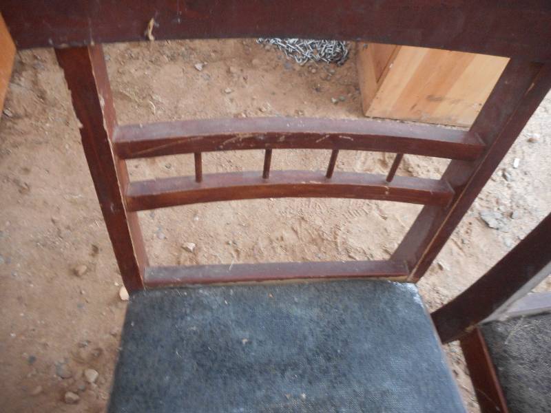 2 VINTAGE WOOD CHAIRS