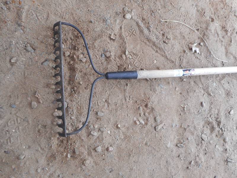 STEEL RAKE