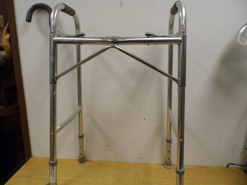 lot 9 image: Walker & Adjustable Cane