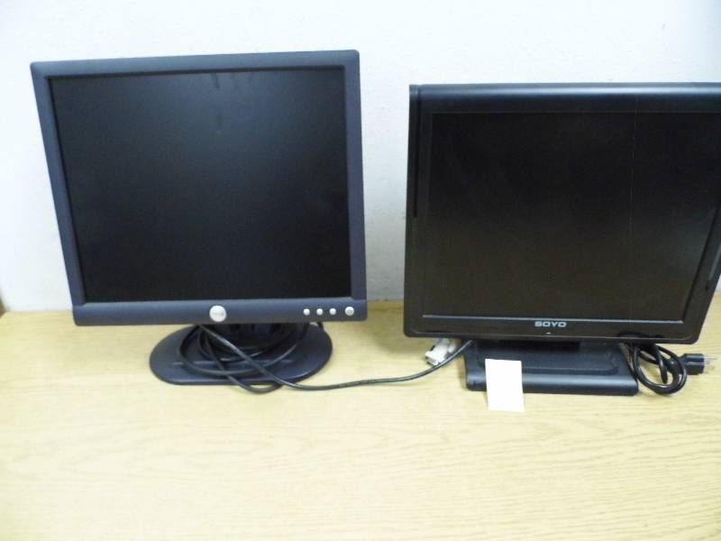 lot 16 image: 2 Computer Monitors