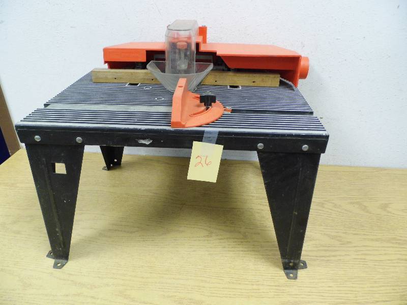 lot 26 image: Router Table