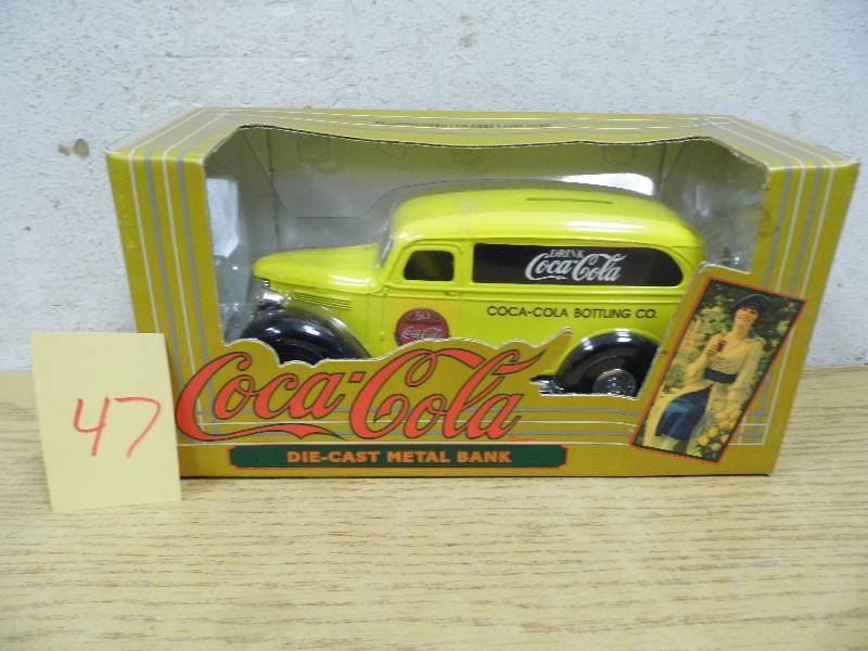 lot 47 image: Coke Die Cast Bank