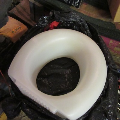 Toilet Seat Riser & Humidifier
