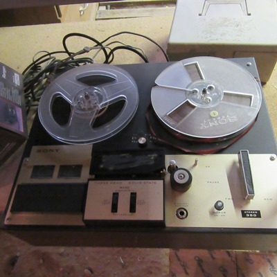 Vintage Electronics & Cassette Tapes