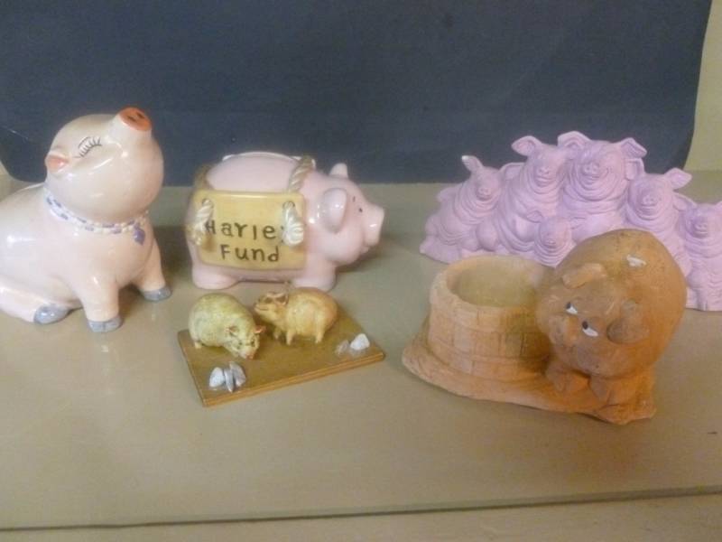Pig Decorations
