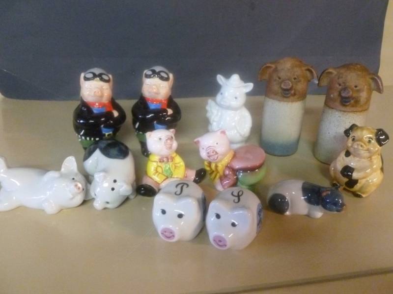 Salt & Pepper Shakers