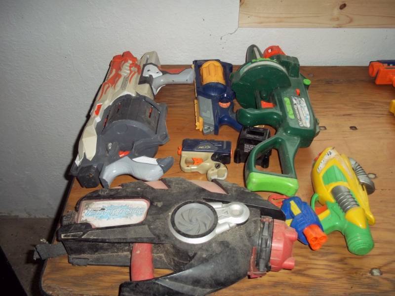 Lot of Kids Toy Guns