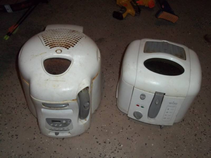 Lot of 2 Deep Fat Fryers