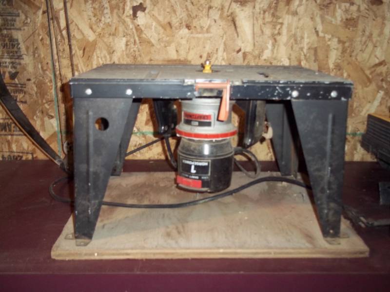 Router Table with Router