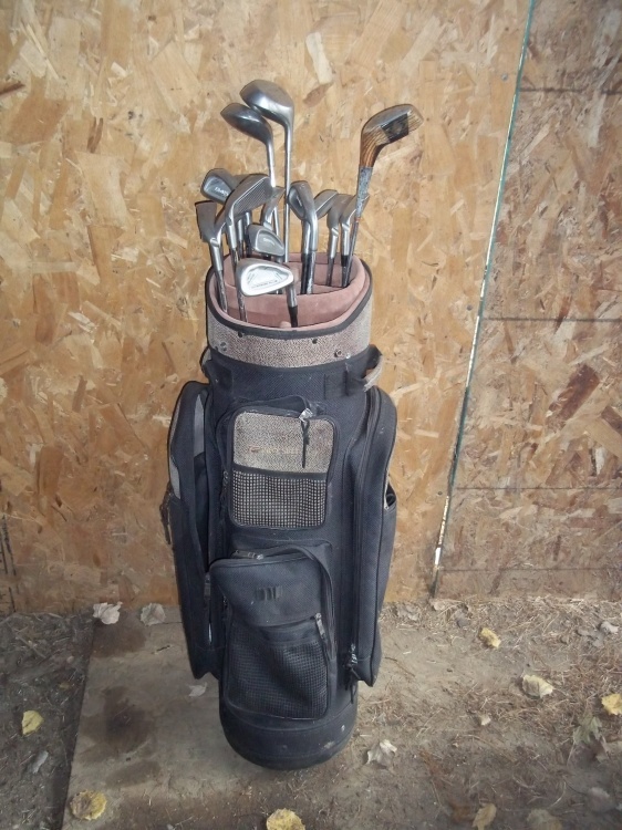 Golf Bag with clubs