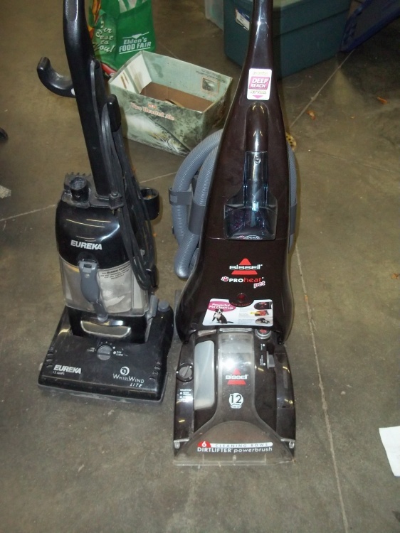 Bissell Pro Heat Pet Shampooer and Eureka Vacuum with no hoses