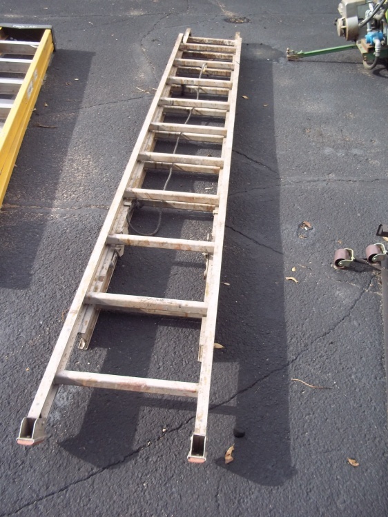Aluminum Extension Ladder 20