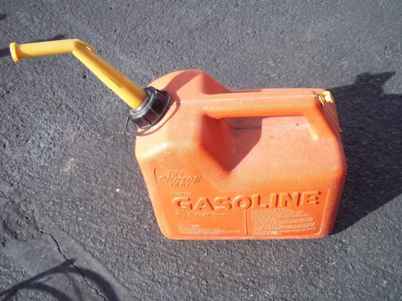 2.5 Gallon Gas Can