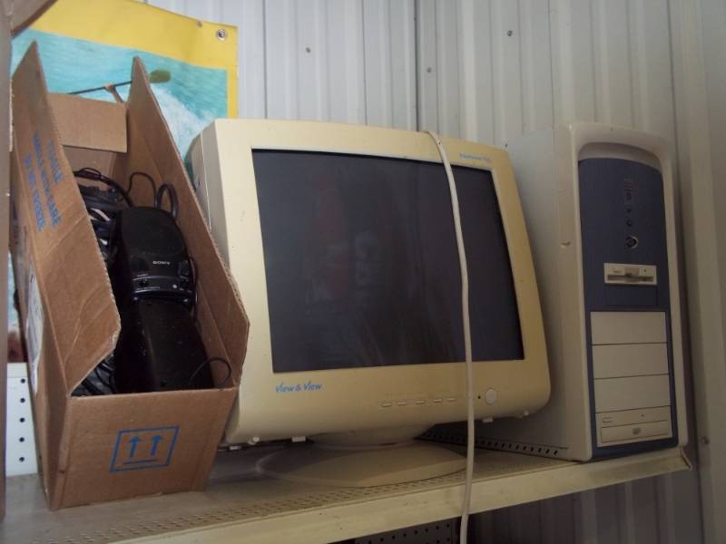 Computer System with monitor, keyboard, speakers and cables