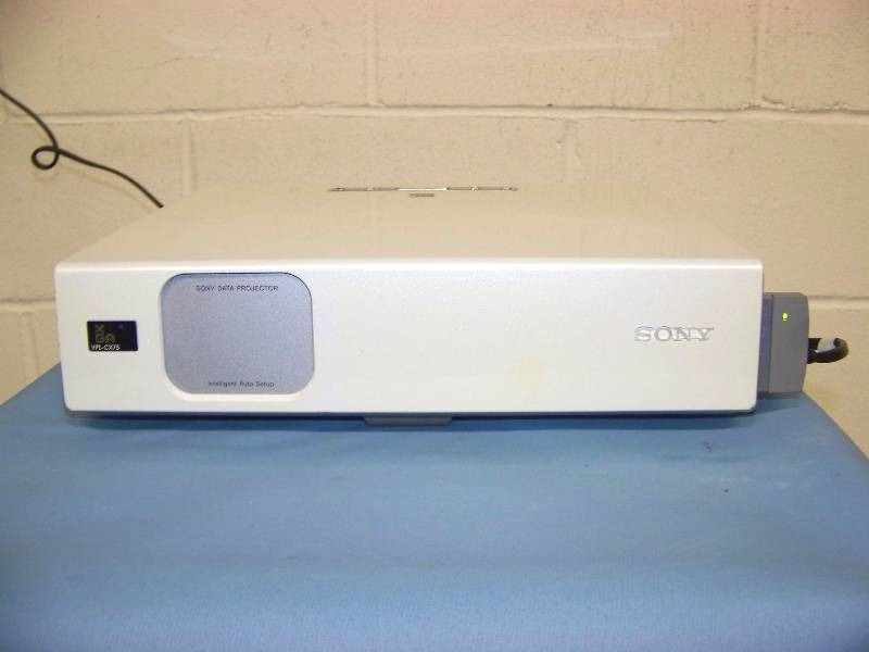 lot 30 image: Sony, VPL-CX75, LCD Projector