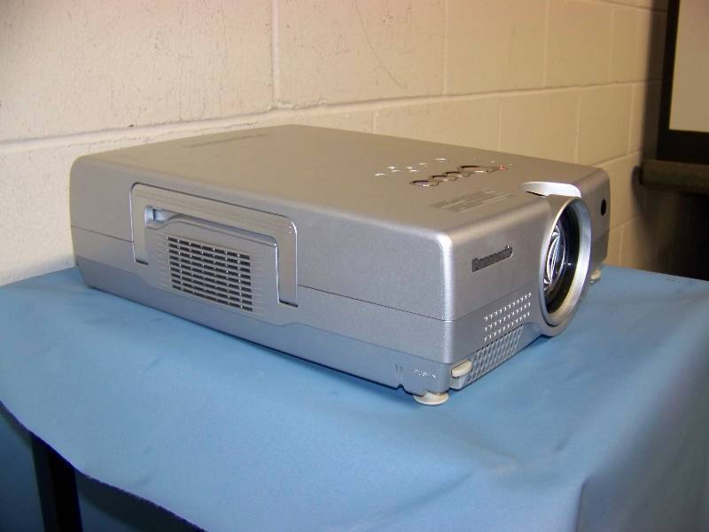 lot 38 image: Panasonic, PT-L735U, LCD Projector