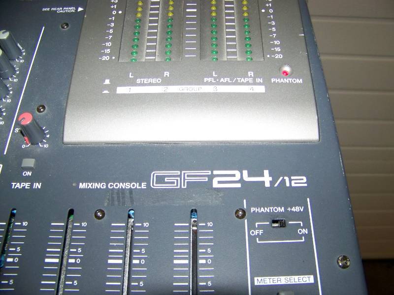 Yamaha, 24Channel, Mixing Console / Sound Board with Standard Power