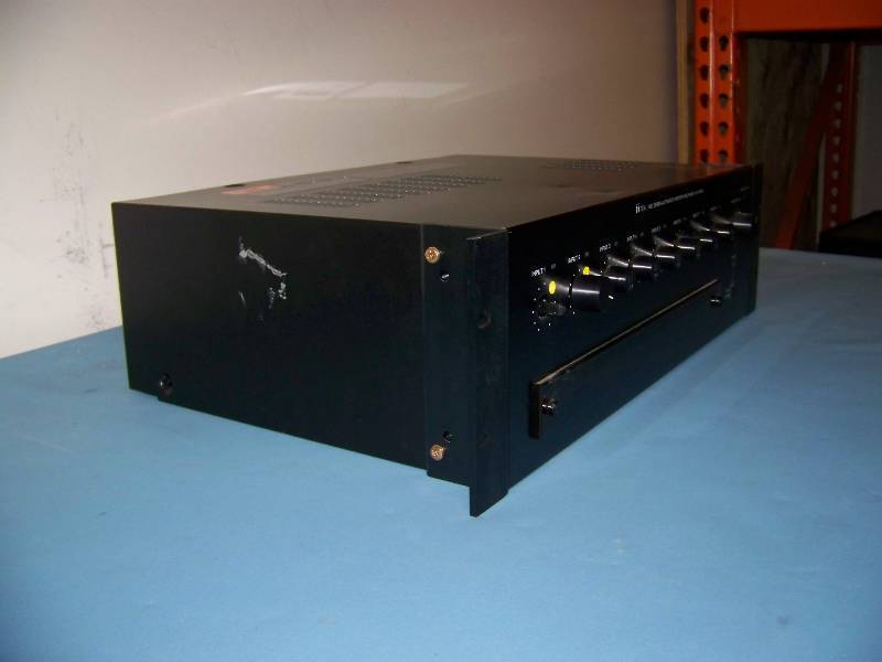lot 61 image: TOA, 1000 Series, 8-Channel, Automatic Microphone (Mic) Mixer with (2) Rear Modules