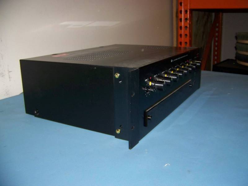 lot 62 image: TOA, 1000 Series, 8-Channel, Automatic Microphone (Mic) Mixer with (8) Rear Modules