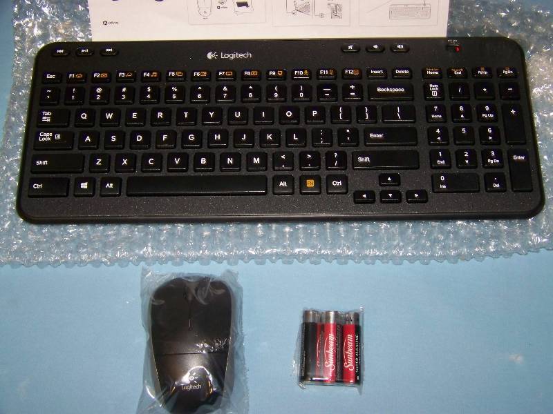 lot 72 image: Logitech, Wireless, Computer  PC Keyboard and Mouse Combo - BRAND NEW