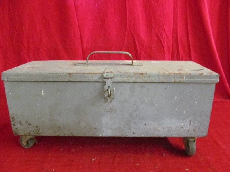 metal tool box