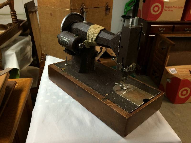 Antique Vintage 1938 Kenmore E6354 Deluxe Rotary Sewing Machine Original Light Brown Case Plus