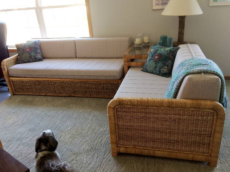 lot 30 image: Spectacular - Retails New For $8000 Part Of The Bahama Bedroom Set - Wicker World High Quality Bamboo Rattan Wicker Bahama Bed - 2 Daybeds With Corner Glass End Table - Look At The DESCRIPTION FOR DETAILS Excellent Condition