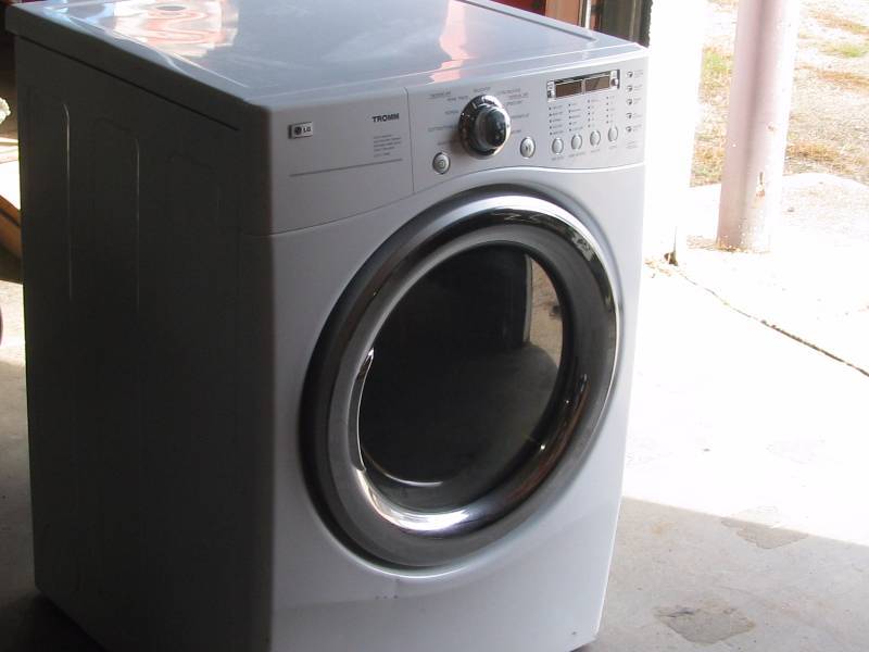lot 4 image: LG Dryer
