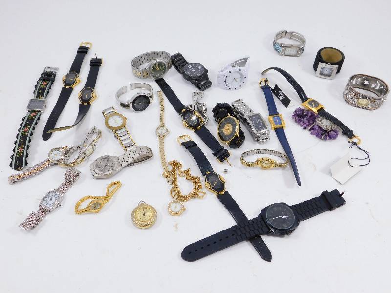 Lot of Mens & Womens Wrist Watches
