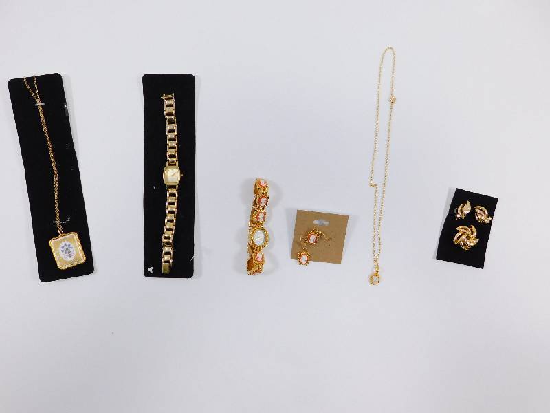 Lot of Misc. Jewelry