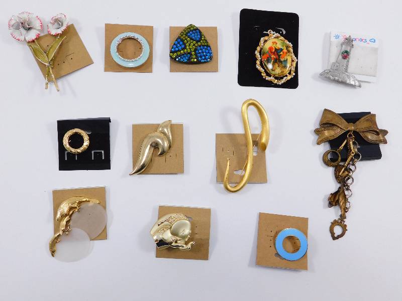 Lot of Misc. Jewelry