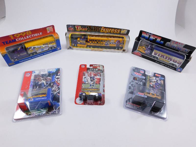 Lot of Minnesota Vikings Die Cast Collectibles