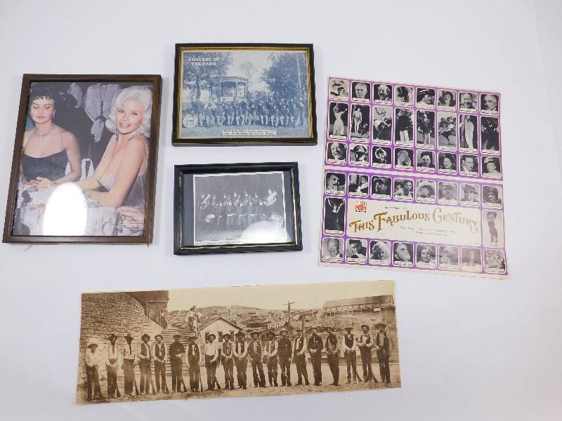 Lot of Vintage PicturesFramed Wall Decor