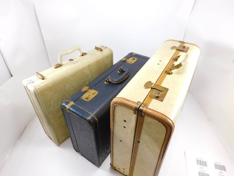Lot of 3 Vintage SuitcasesLuggage